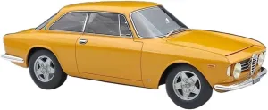 1:18 for Alfa Romeo Giulia Sprint GT 1600 Resin Car Model Limited Collection Decoration Ornaments Mini Simulation Toys