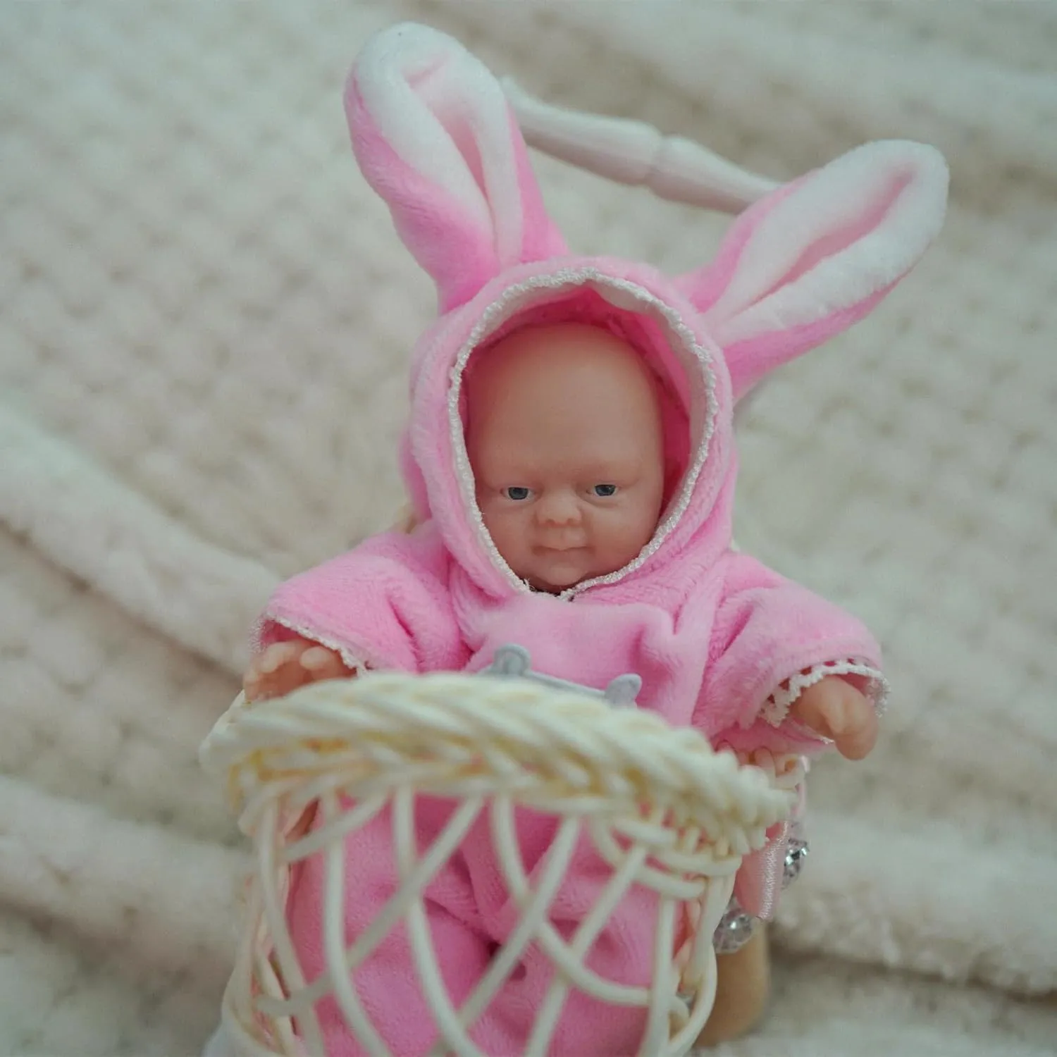 4.5 Inch Mini Reborn Baby Dolls ，Silicone Baby Girl Sarah,Tiny Silicone Baby Dolls ，Mini Realistic Newborn Baby Dolls Silicone Full Body Stress Relief