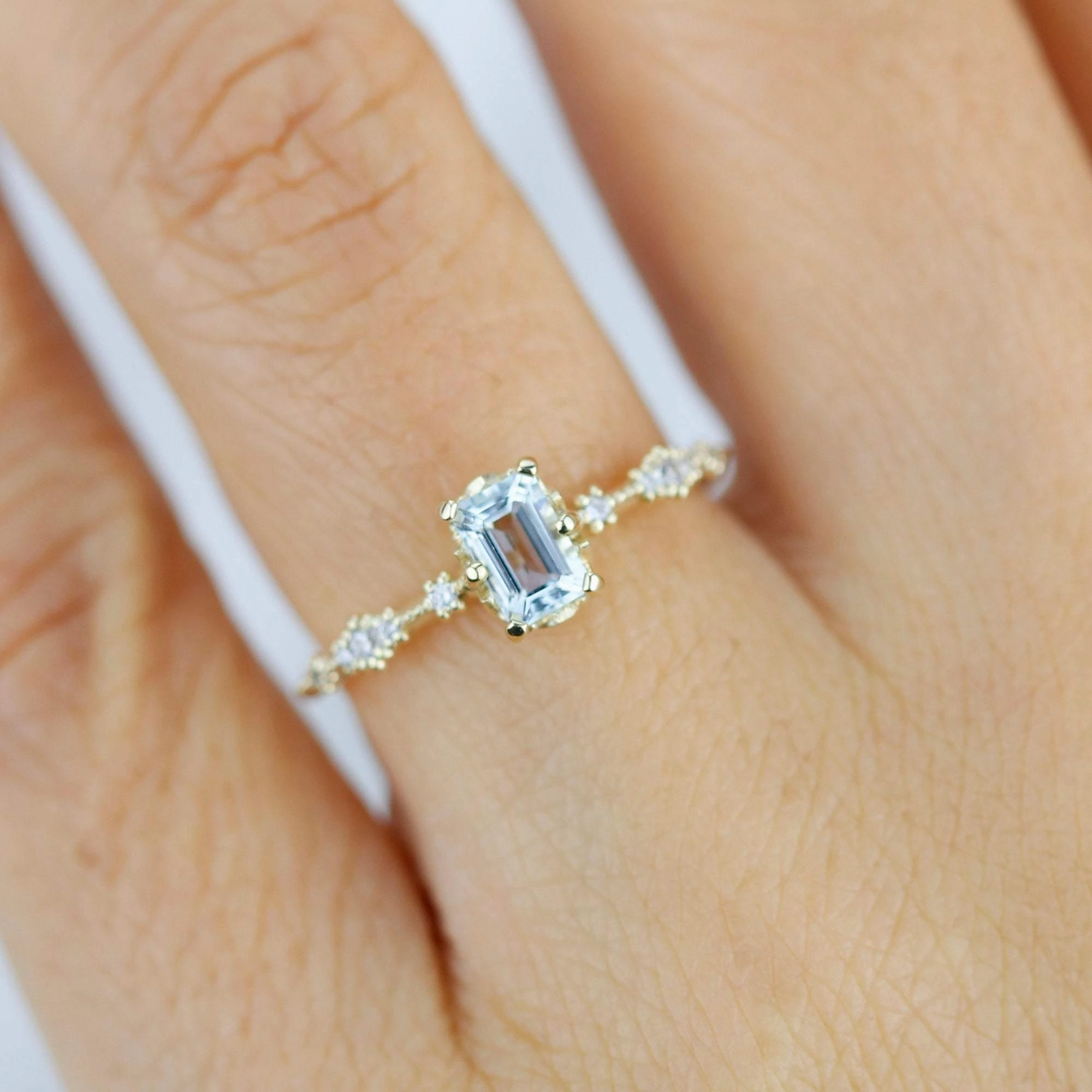 6x4 Emerald cut aquamarine and diamond engagement ring |  R326AQ