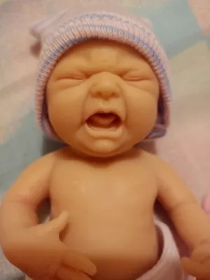 Crying Baby Reborn Baby Doll Boy,7 Inch Silicone Doll Mini Realistic Newborn Baby Dolls Silicone Full Body Stress Relief with Feeding Accessories & Gift Box