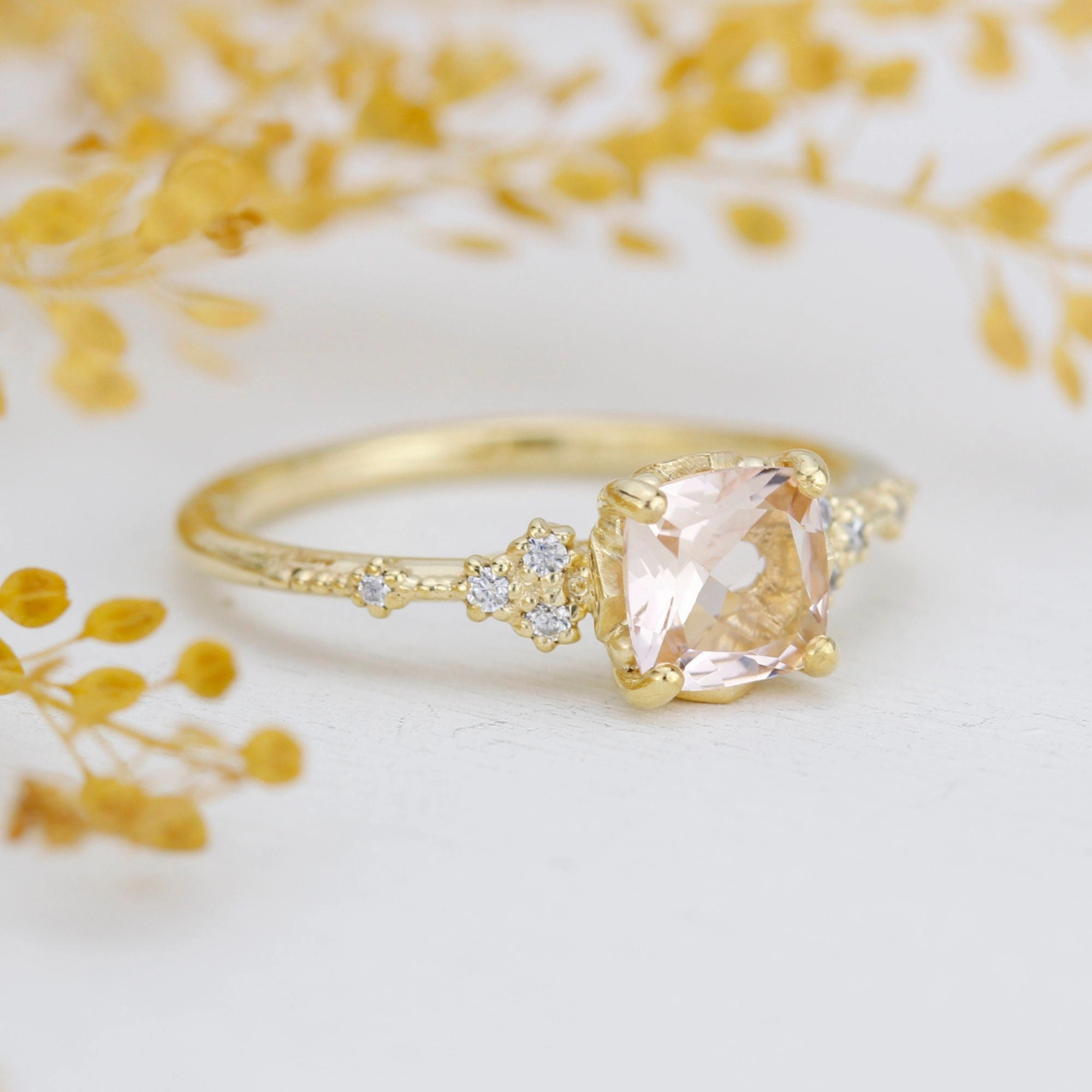Cushion cut morganite and diamond ring | R 353MO