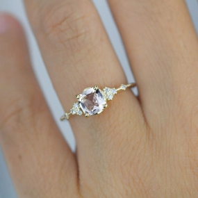 Cushion cut morganite and diamond ring | R 353MO