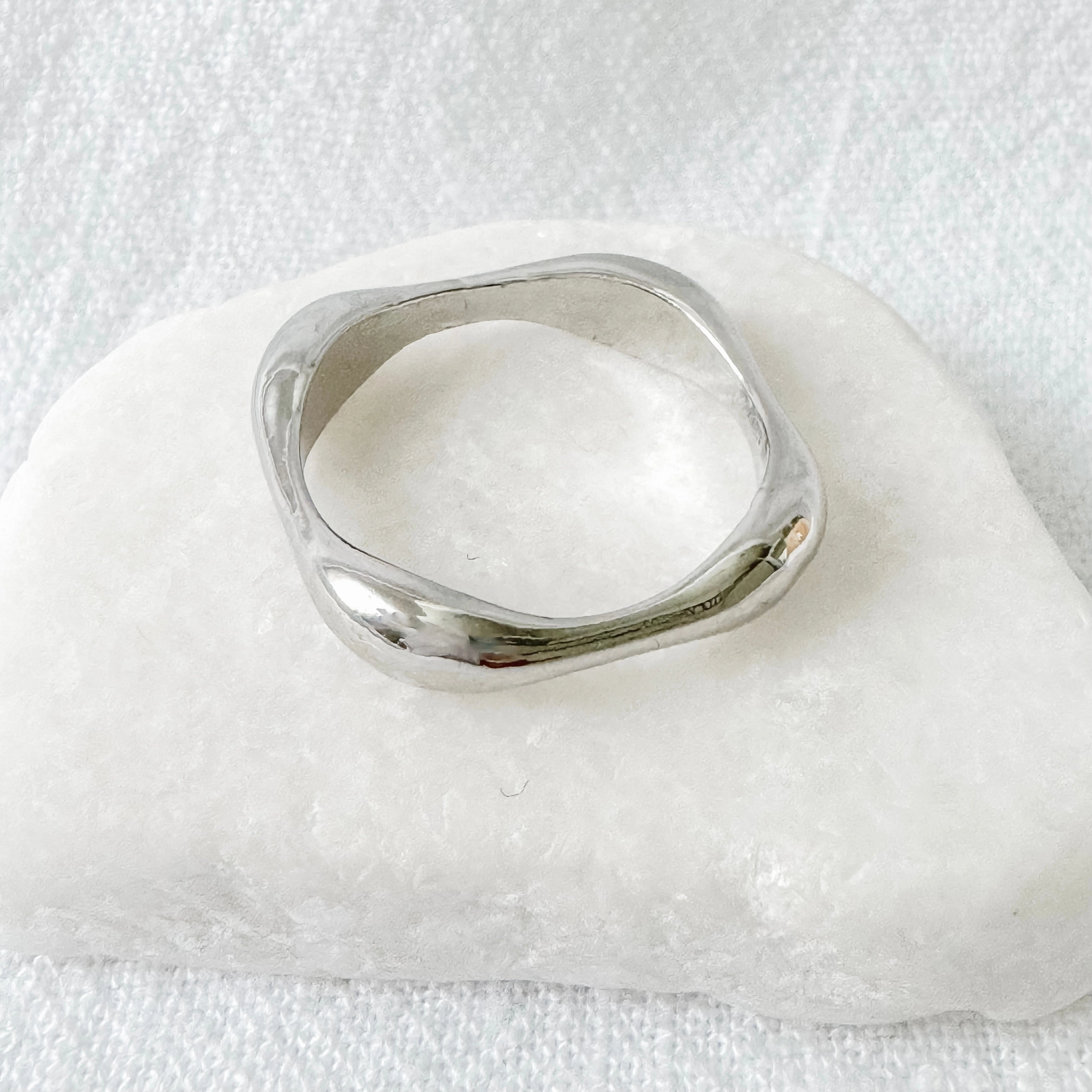 Marm Ring