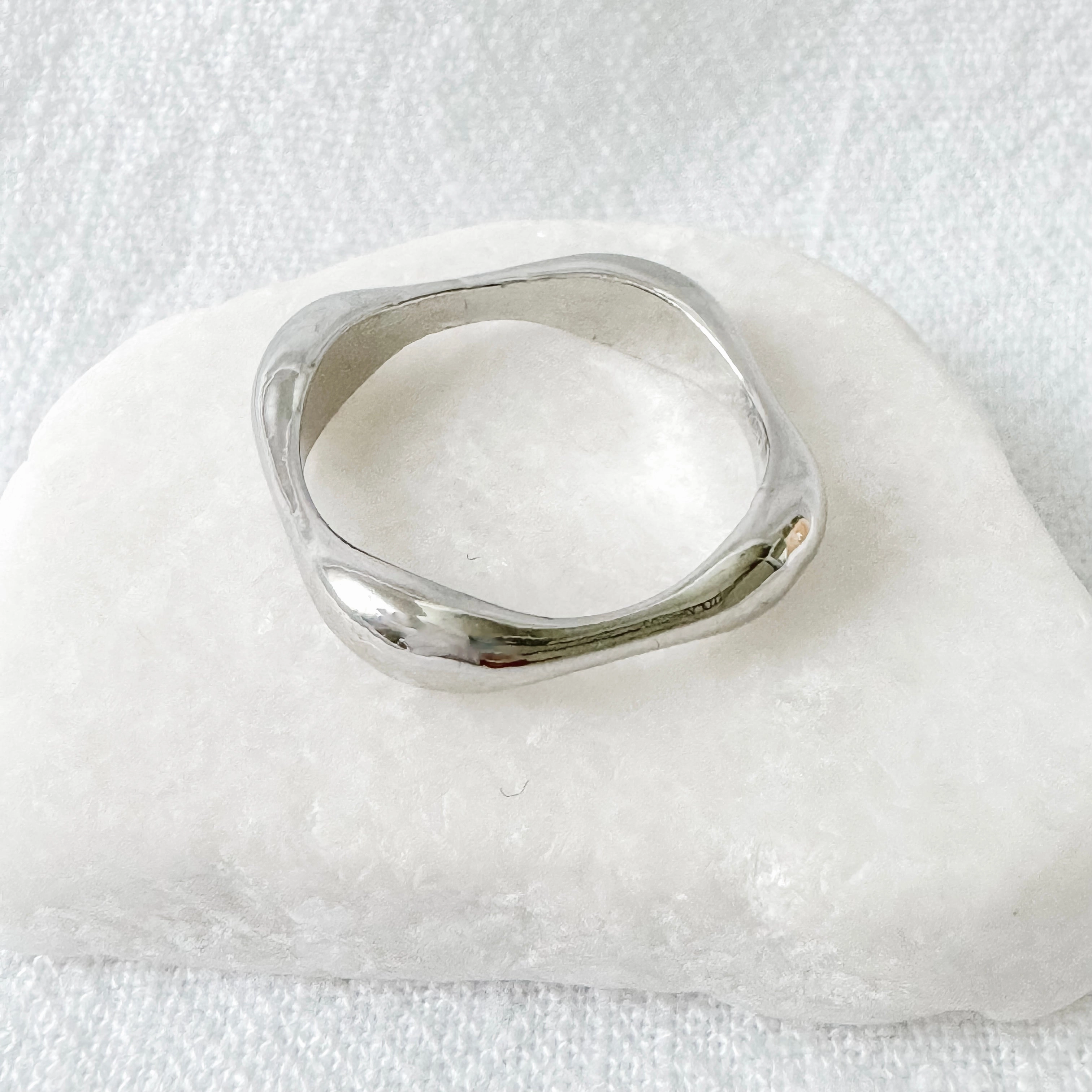 Marm Ring
