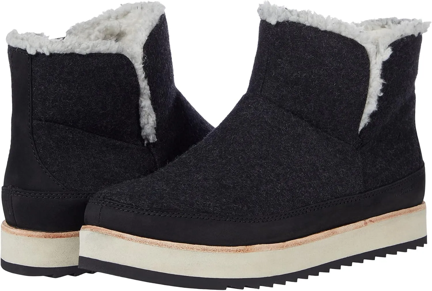 Merrell Women's Juno Pull on Snow Boot