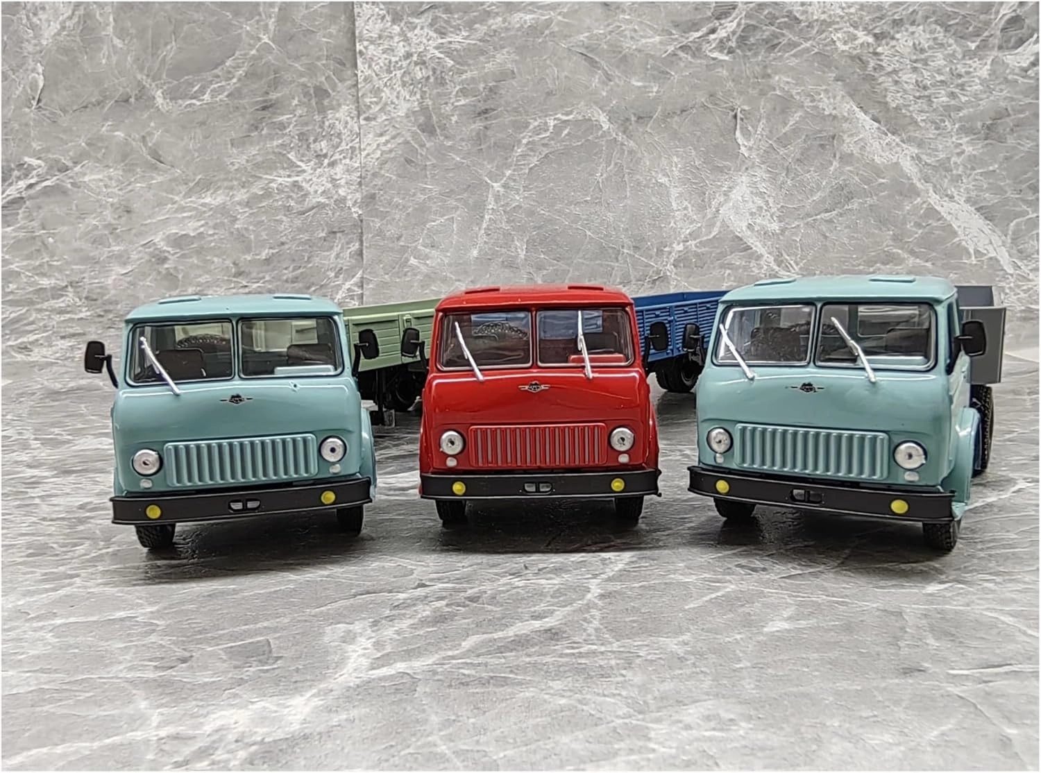 Metal Vehicles Toys 1/43 for Mars Trailer Model Car Head Alloy Metal Decorations Family Ornaments Game Toys Home Or Office Décor(Red)