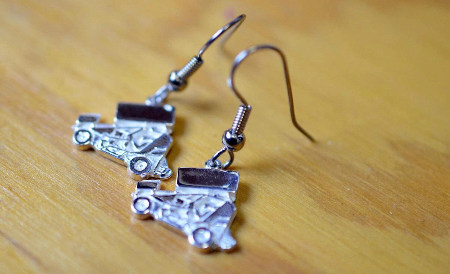 Mini / Micro Sprint Race Car in Sterling Silver, EARRINGS