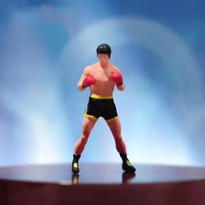 Miniatures Figures 1/87 1/64 1/43 1/24 Scale Boxer Boxing Men Resin Figurine Model Creative Sand Table Scene Dolls Props for Cars Toy (Painted, 1:64 Scale)