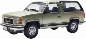 Resin Car Models Kit 1 43 Fit for Chevrolet Silverado 2500 SUV 1996 Die-cast Alloy Car Model Collection and Display Audlt Boy Toys