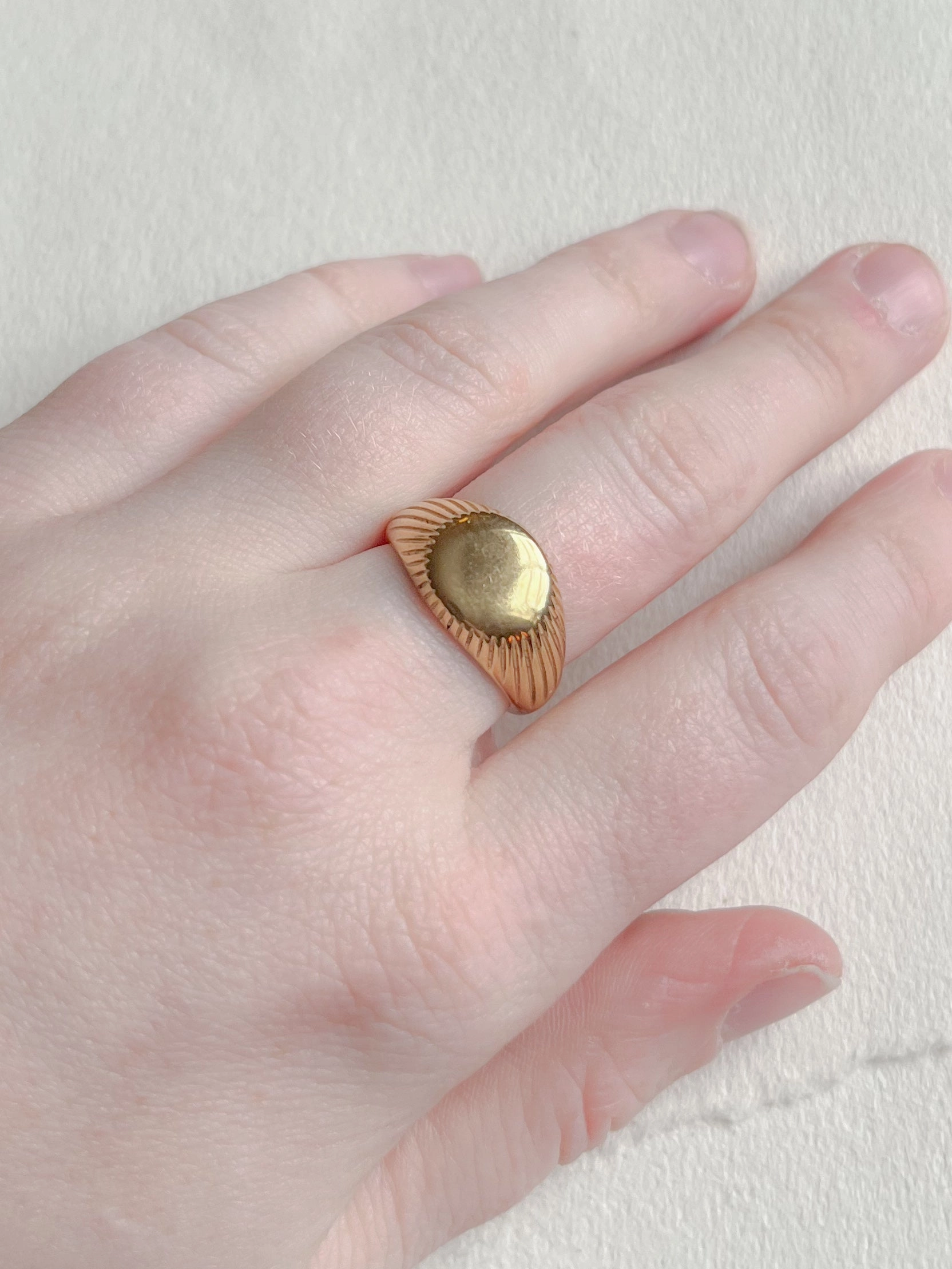 Ring // simple