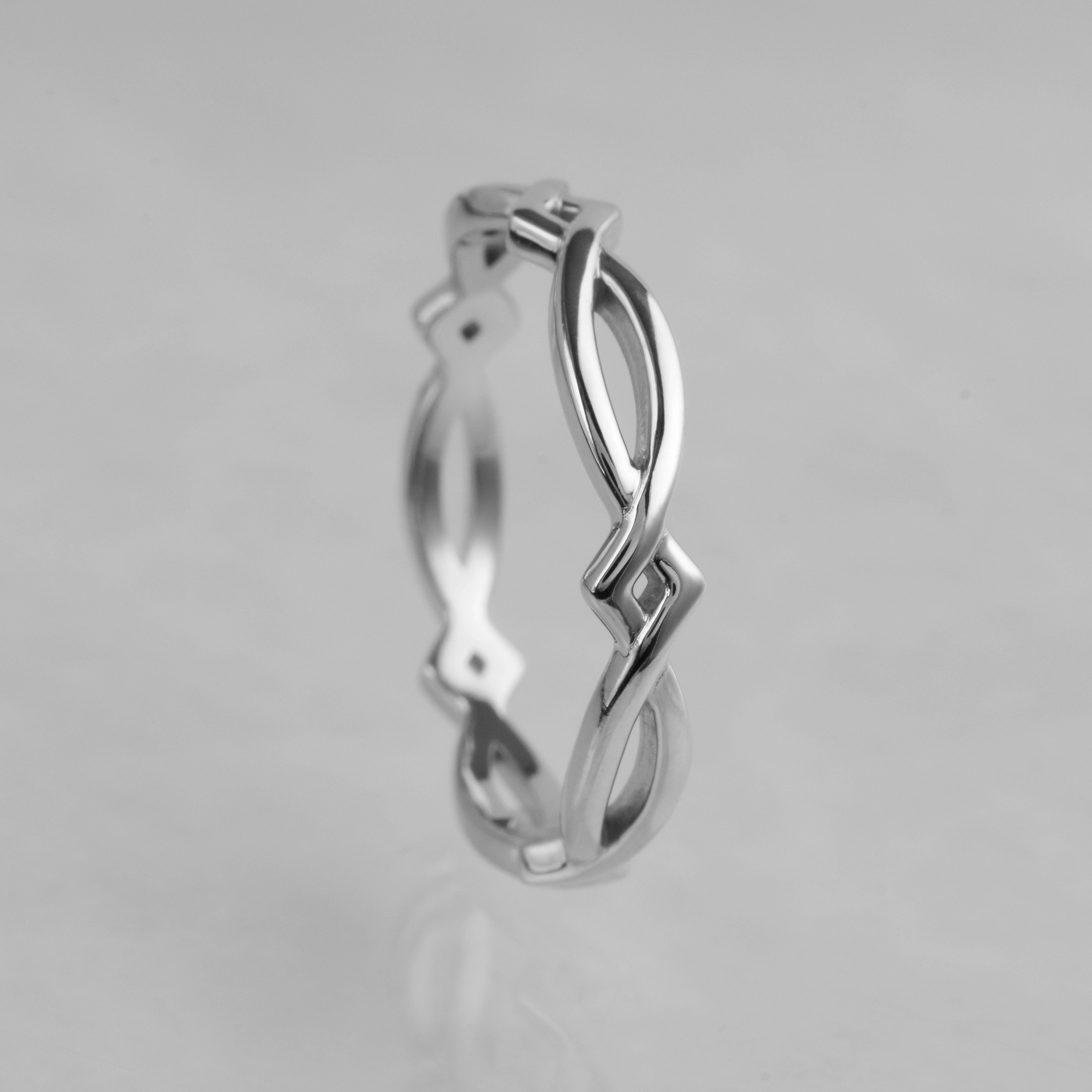 Simple Celtic Weave Band