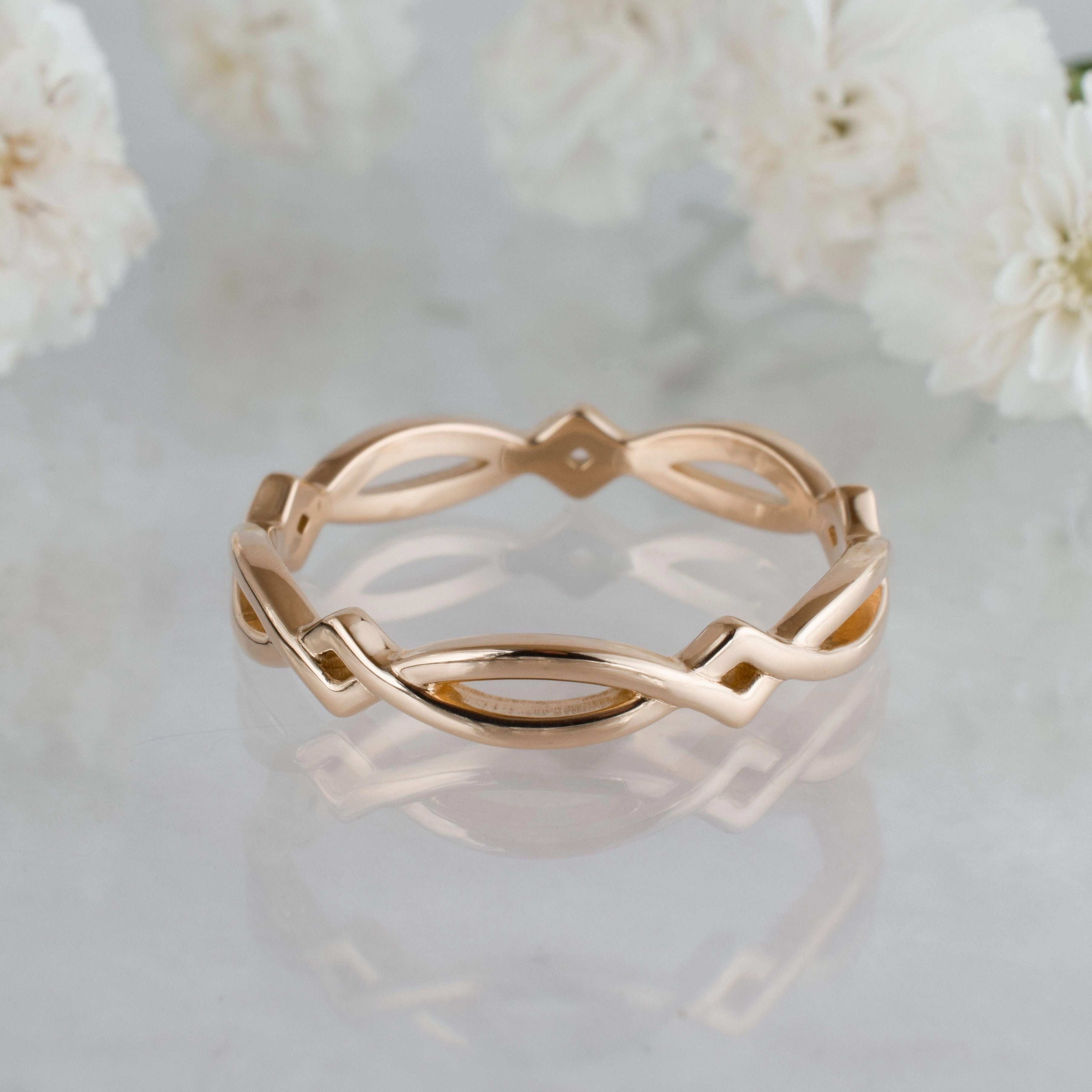 Simple Celtic Weave Band