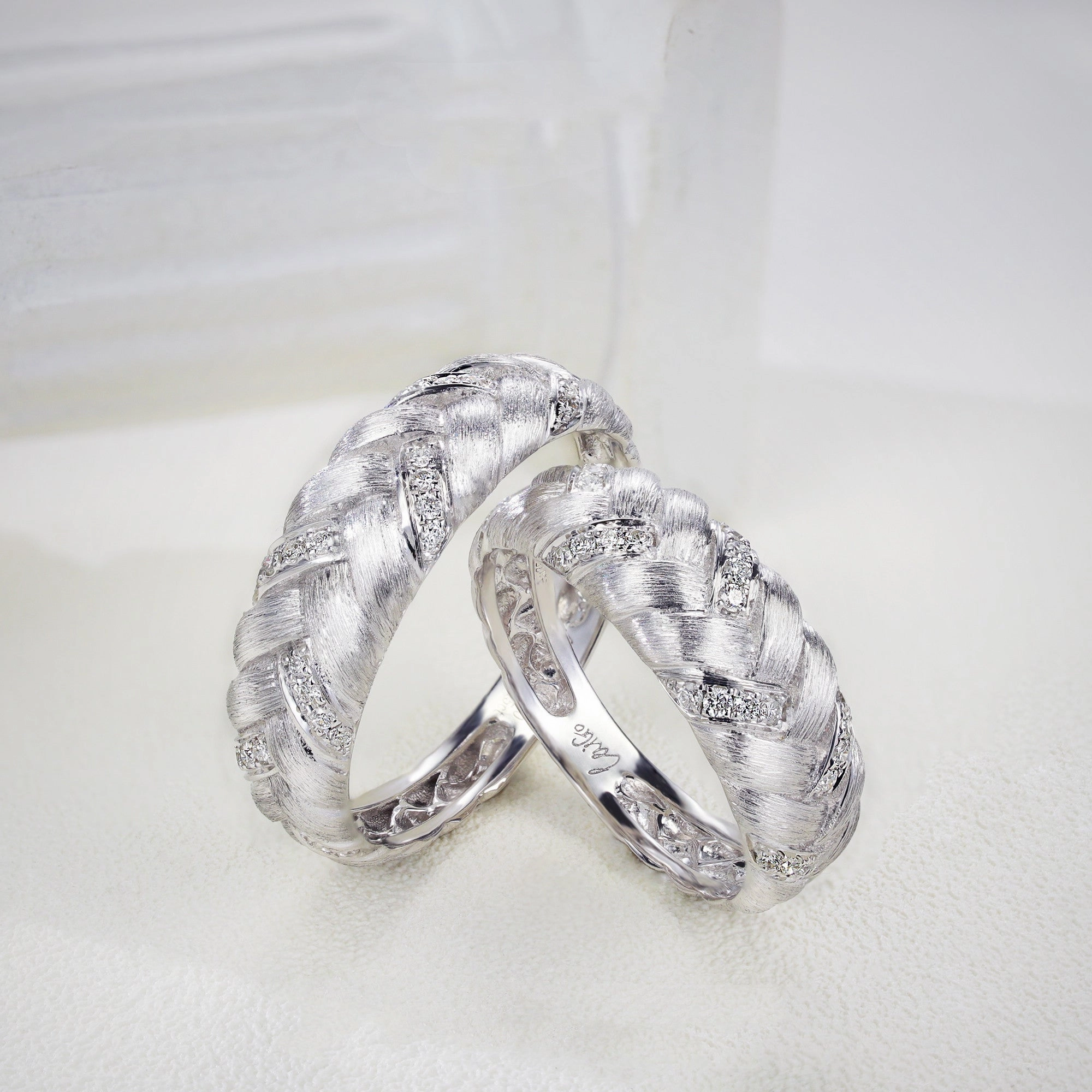 Simple Diamond Brushed Ring