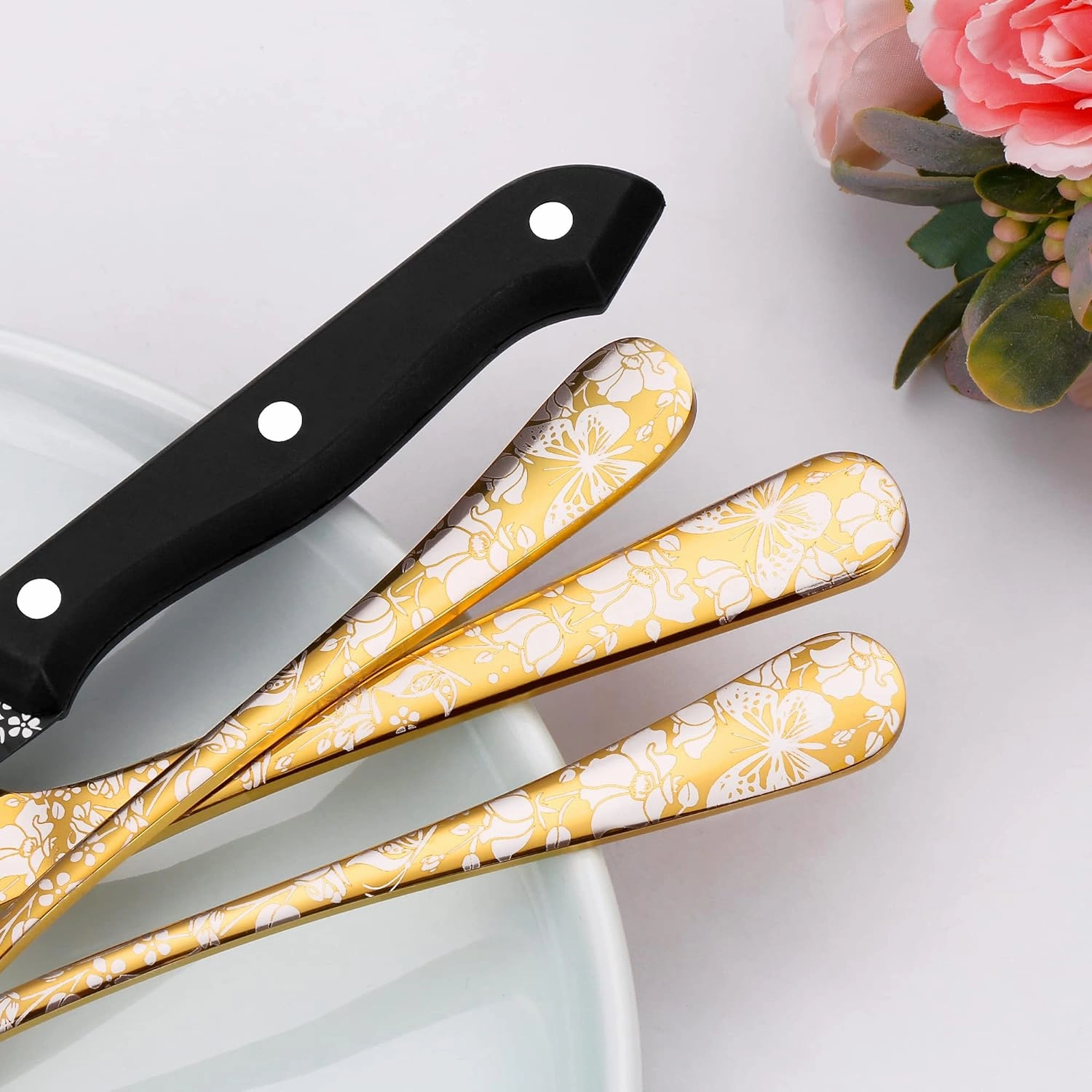 Stapava 24-Piece Gold Silverware Set with Steak Knives for 4, Unique Stainless Steel Flatware Cutlery Set, Forks Spoons And Knives Set, Mirror Polished, Dishwasher Safe Utensil Sets