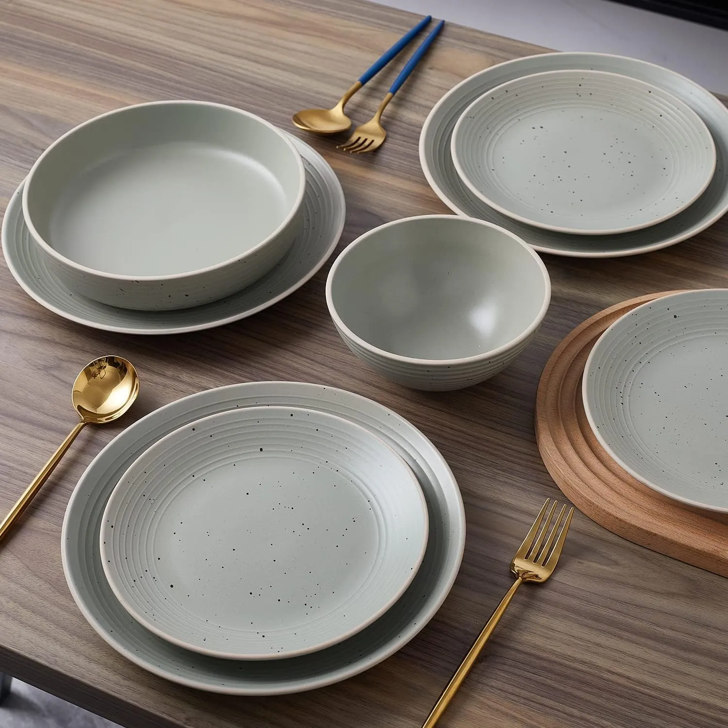 Stone Lain Lauren Stoneware, Rustic Plates and Bowls Set, Dinnerware, Service for 8, Speckled Green, Dishwasher & Microwave Safe, 32-Piece
