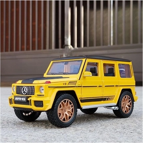 Toy car Model 1:24 for G63 G65 Alloy Car Model Diecast Toy Metal Off-Road with Sound and Light Gift (Color : Yellow)