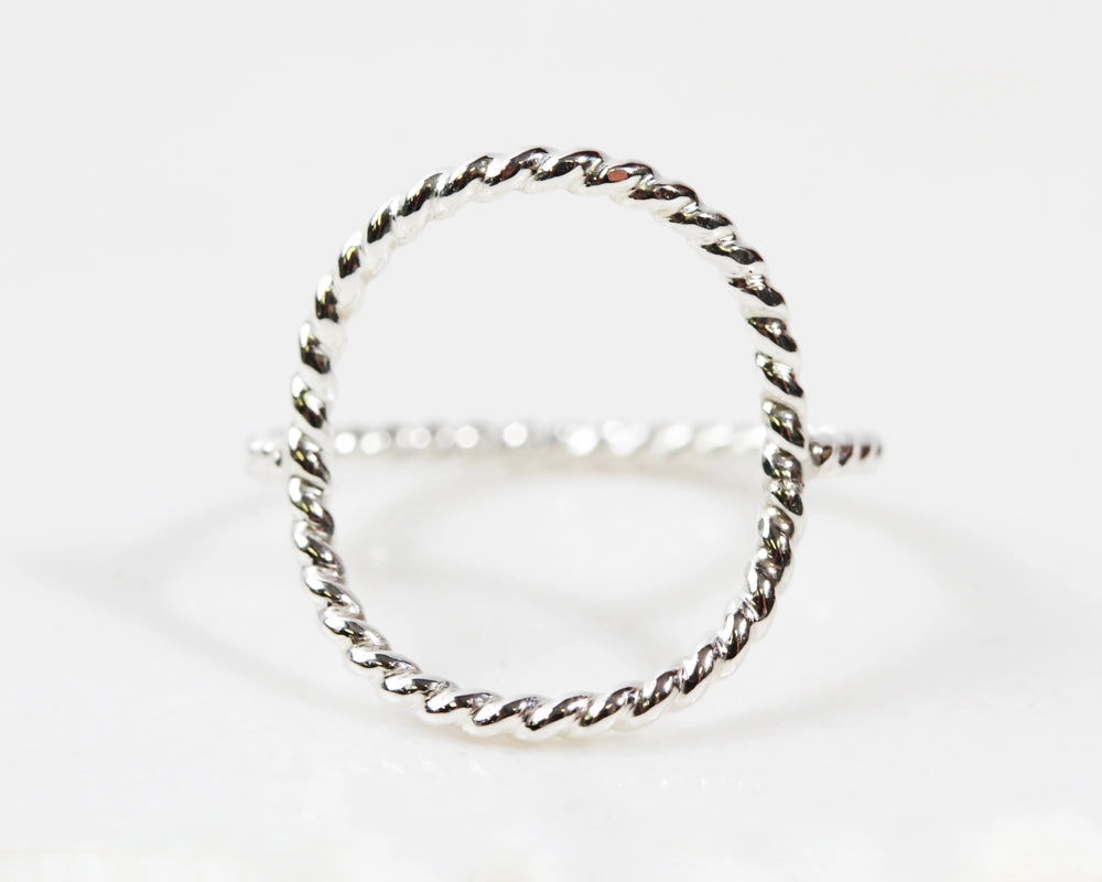 Twisted Circle Ring
