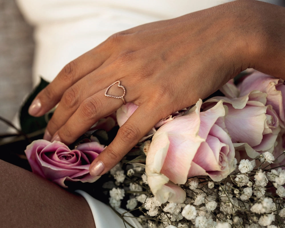Twisted Simple Heart Ring