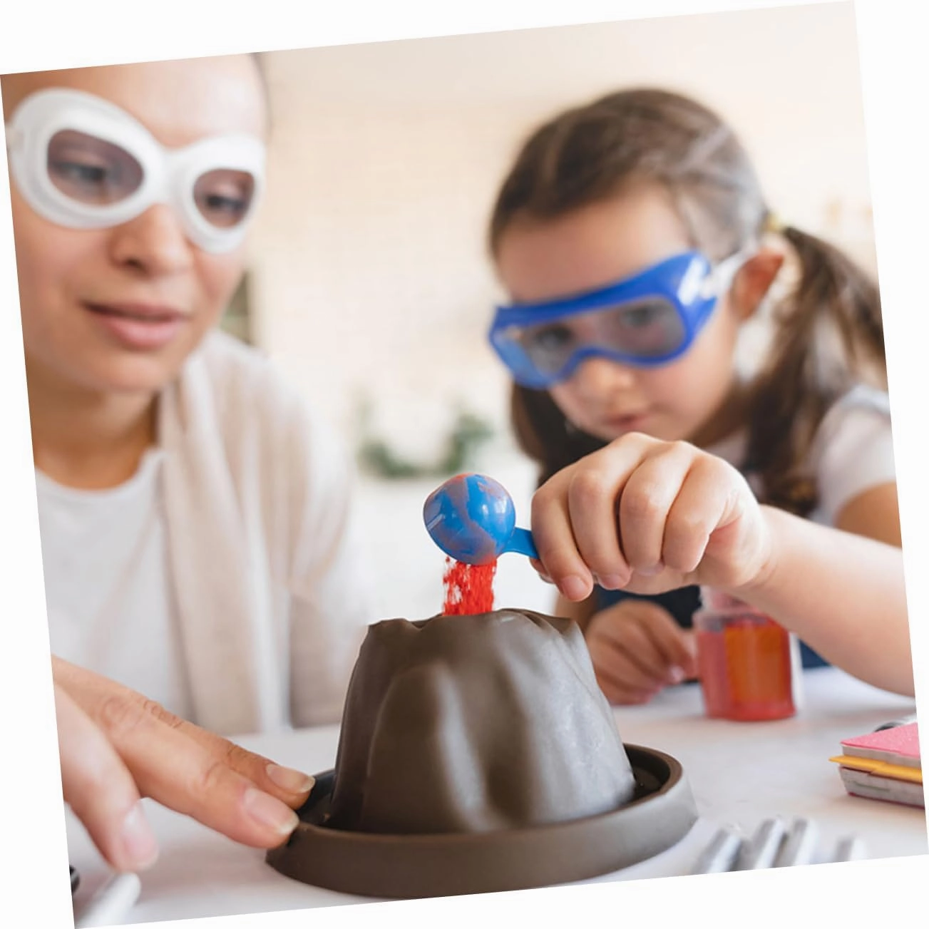 Vaguelly 10pcs Volcano Model Science Kit DIY Erupting Volcano Experiment Toy Engaging Educational Present for School Projects and Home Learning Construction