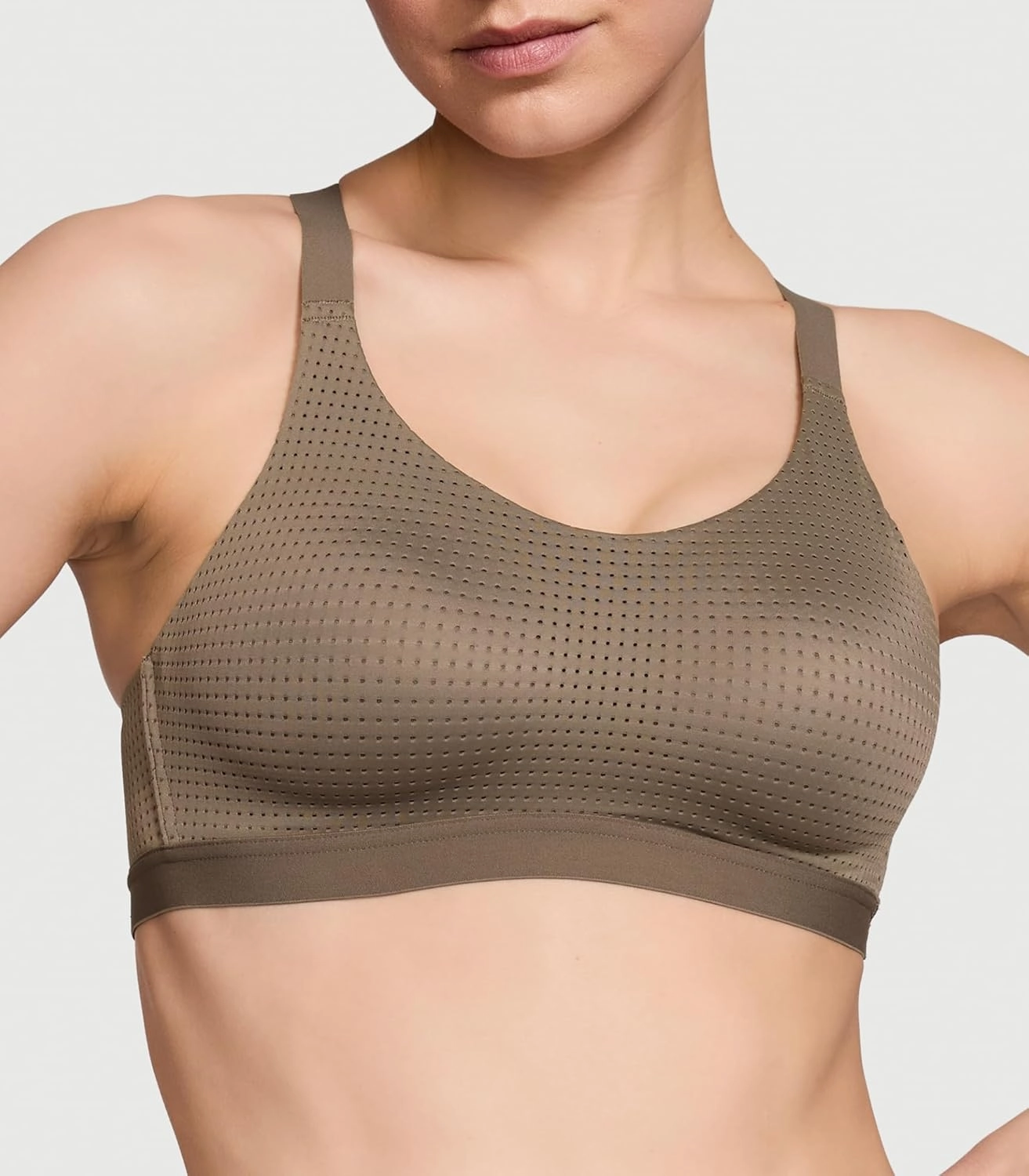 Victoria's Secret Women's VSX Lightweight Mesh Sports Bra, Medium Wireless Support (32A-38DD)
