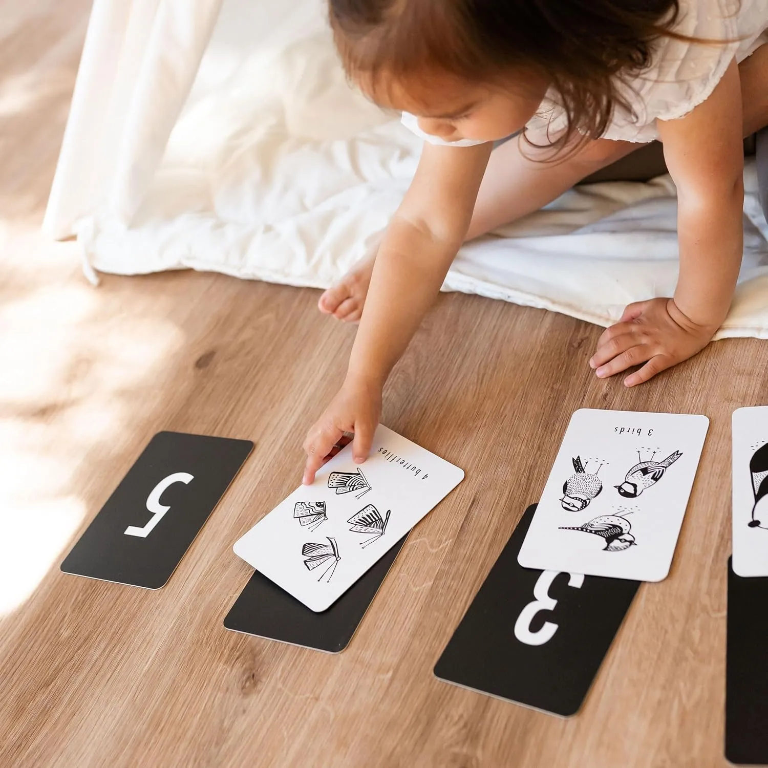 Wee Gallery Educational Flashcards for Babies, Double Sided Black and White Learning Flash cards, Nature Number Cards for Visual Stimulation and Cognitive Development of Infants and Toddlers