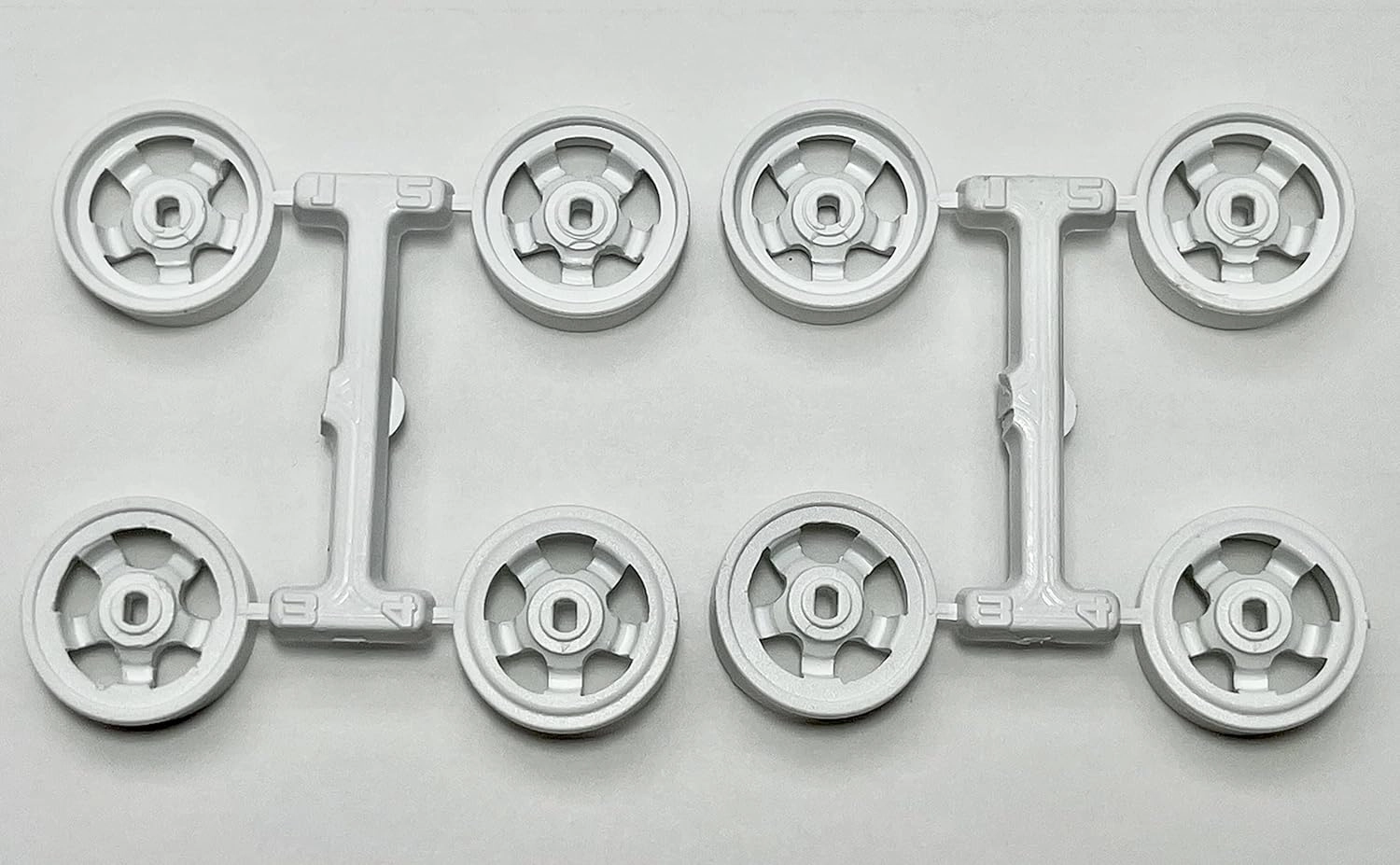 White Wheel Rims 8pc Set for Kyosho Mini-Z RC Drift Car AWD ReadySet 1/24 1/28 Mini-Q DRZ GLD 20mm Diameter (8X Narrow Wheels)